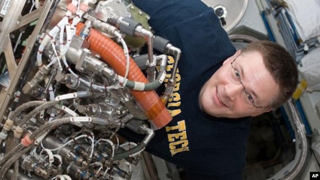 Astronaut Doug Wheelock aboard the International Space Station