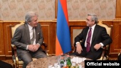 Armenian President Serzh Sargsyan received French actor Alen Delon