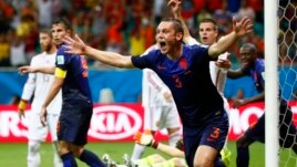 Hollanda mund Spanjën 5-1