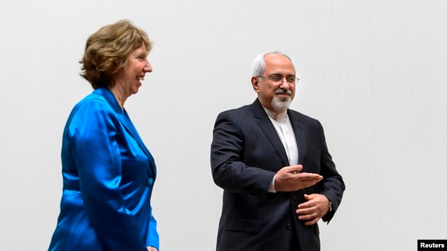 Bộ trưởng Ngoại giao Iran Mohammad Javad Zarif và Trưởng ban chính sách đối ngoại của Liên hiệp Châu Âu Catherine Ashton tại Geneva, ngày 15/10/2013.