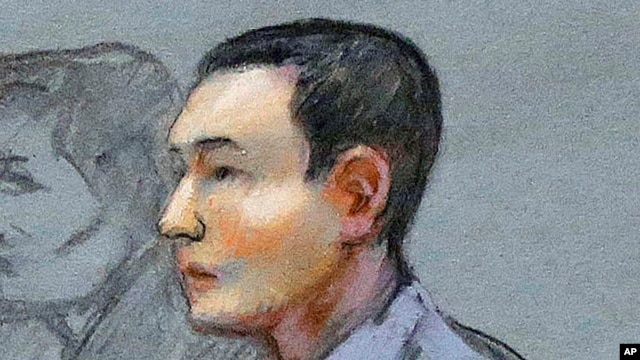 Azamat Tazhayakov, bạn của Dzhokhar Tsarnaev, dự phiên tòa khai cung ở Boston 