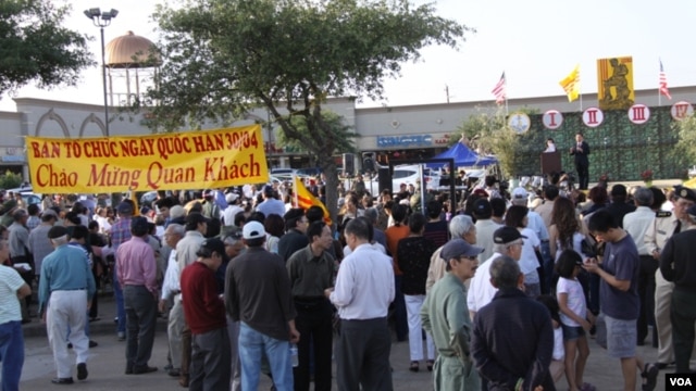 Cộng đồng người Việt tại Houston tổ chức kỷ niệm Ngày 30 tháng Tư.