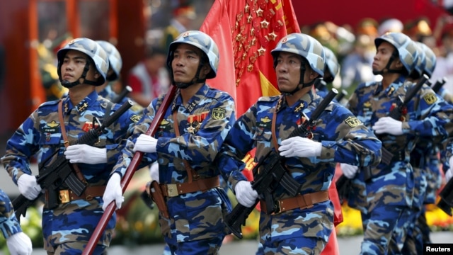 Chính quyền Hà Nội tiếp tục gia tăng chi tiêu quân sự với mức tăng 9,6% trong năm 2014, lên 4,3 tỷ đôla, trong bối cảnh căng thẳng ở biển Đông chưa có dấu hiệu hạ nhiệt.