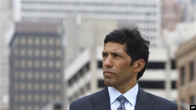 Democrat Hansen Clarke is seen in Detroit, 4 Aug 2010 (file photo)
