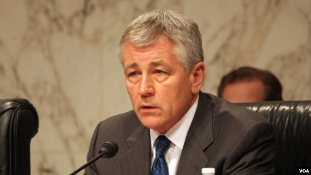 Chuck Hagel, mantan senator dari partai Republik, dinominasikan menjadi Menteri Pertahanan AS mendatang oleh Presiden Obama, Senin, 7 Januari 2013 (Foto: dok).