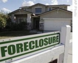 The Mortgage Bankers Association said more than 4.6 percent of American homeowners were in foreclosure for the January to March period, which is a record.