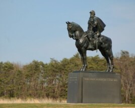 A monument to Confederate general Stonewall Jackson overlooks the battlefield at Manassas. Americans have honored the military leaders of the South as heroes, even though they led a rebellion against the U.S. government.