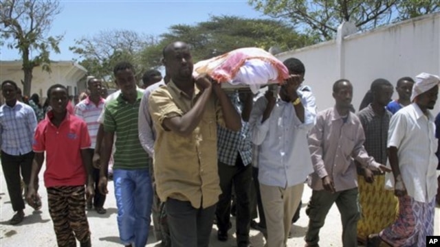 Somalian journalist Abdisatar Dahir Sabriye died in a September 2012 suicide bomb attack at a Mogadishu cafe frequented by politicians and journalists.