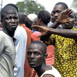 Supporters of presidential candidate and former President Henri Konan Bedie demonstrate outside his headquarters in Abidjan on 04 Nov 2010