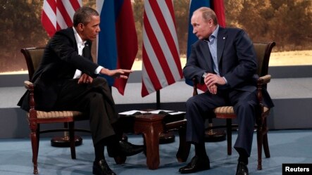 U.S. President Barack Obama (L) meets with Russian President Vladimir Putin during the G8 Summit at Lough Erne in Enniskillen, Northern Ireland, June 17, 2013.