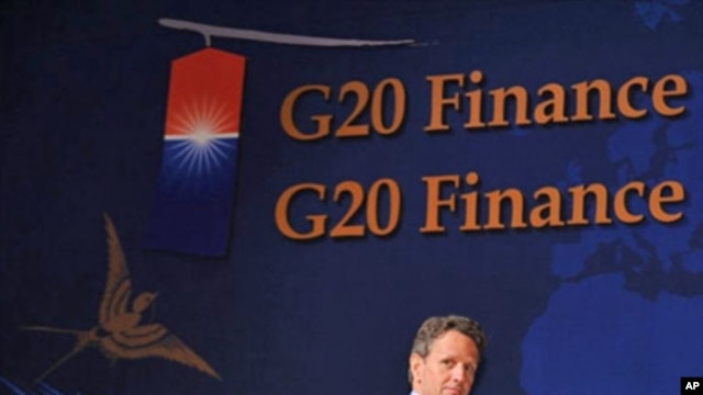 US Treasury Secretary Timothy Geithner arrives at a press conference following the G20 Finance Ministers and Central Bank Governors meeting in Gyeongju, 23 Oct 2010