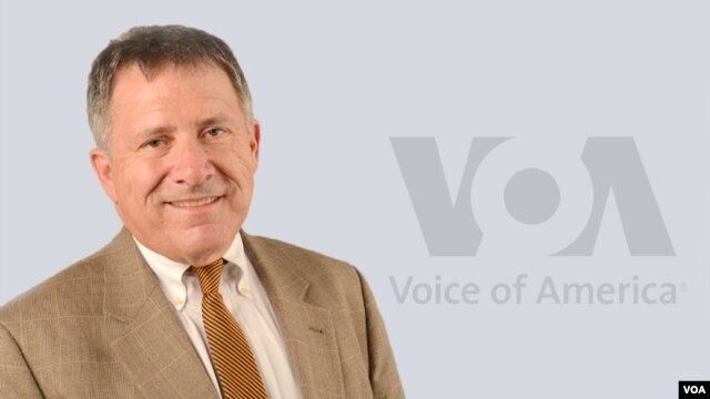 Steve Redisch, Executive Editor