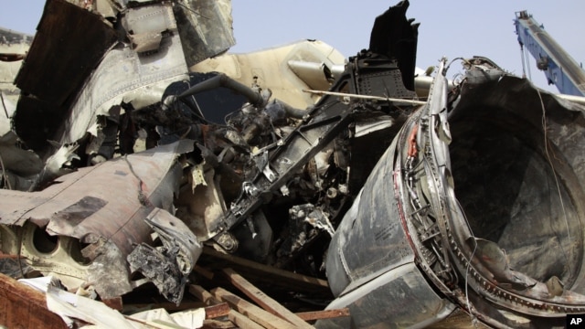 The wreckage of the Dana Air plane crash in Lagos, Nigeria, June 6, 2012.