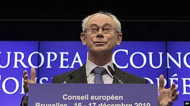 European Council President Herman van Rompuy speaks during a final media conference at an EU summit in Brussels, Dec 17, 2010 (File Photo)