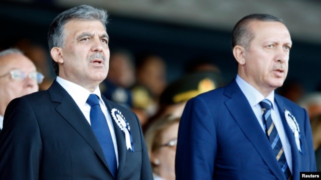 FILE - Turkey's President Abdullah Gul (L) and Prime Minister Recep Tayyip Erdogan