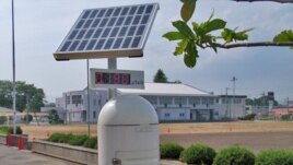 Radiation monitors stand outside schools and parks in Fukushima Prefecture. (T. Banse/VOA)