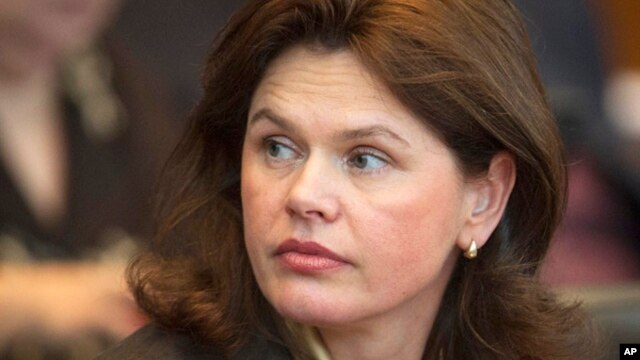 Slovenian opposition leader Alenka Bratusek at parliament session in Ljubljana, Feb. 27, 2013.