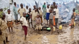 Wakimbizi watoto katika kambi ya Rwanda