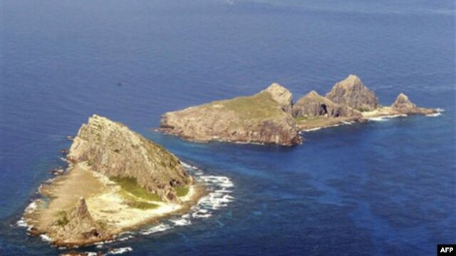 Dãy đảo có tranh chấp mà Nhật Bản gọi là Senkaku, Trung Quốc gọi là Điếu Ngư