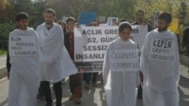 Endamên BDP'ê piştgirî didin greva birçîbûnê