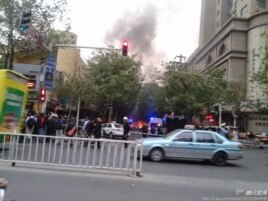 街上拉起了警戒线，救护车、警车纷纷赶赴现场（自由亚洲电台使用过的网络图片)