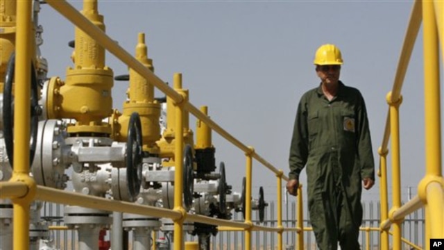 Các biện pháp chế tài mới hạn chế việc Iran tiếp cận với các lợi nhuận về dầu hỏa.