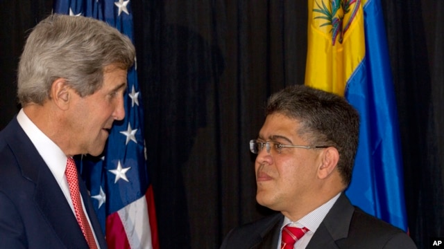 John Kerry telefoneó el pasado viernes al canciller venezolano, Elías Jaua, para hablar del caso del extécnico de la CIA Edward Snowden.
