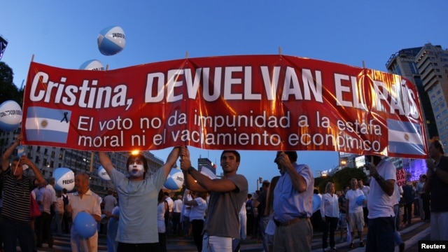 Protestaron contra la inseguridad, la inflación, la corrupción, la falta de justicia, los ataques a la libertad de expresión, entre otros inconformismos. 