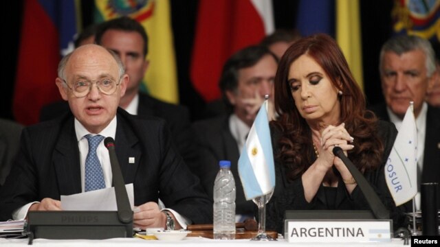 La suspensión de Paraguay fue acordada por los presidentes de los otros tres miembros del bloque en una cumbre en Argentina.