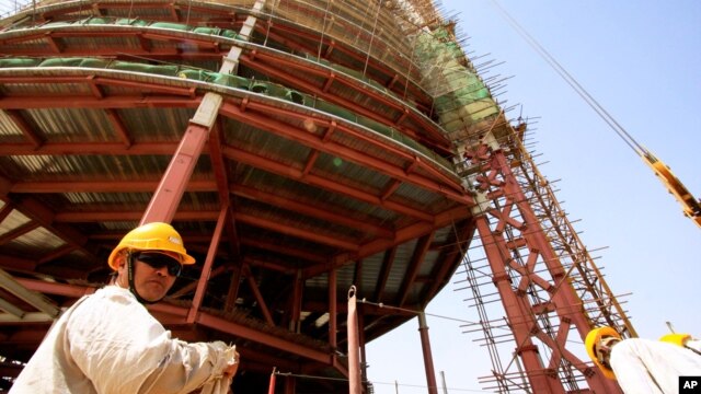 Trung Quốc tung tiền bạc ra viện trợ cho rất nhiều quốc gia nghèo, đặc biệt ở châu Phi và châu Á