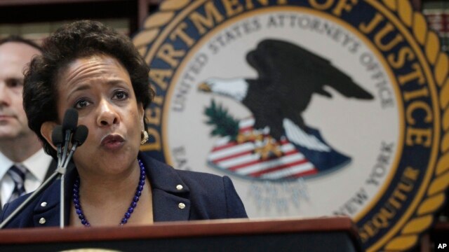 La secretaria de Justicia, Loretta Lynch, anuncia la acusación contra ejecutivos de FIFA.