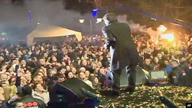 Zdravko Čolić tokom novogodišnjeg koncerta u Budvi