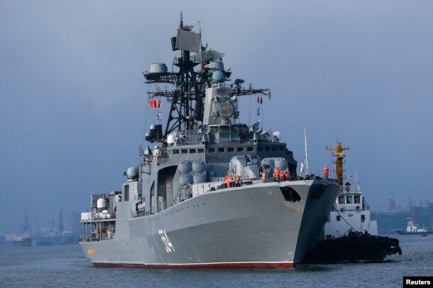 Tàu chiến của Nga trong cuộc tập trận hải quân chung Trung-Nga ở Trạm Giang, Trung Quốc, ngày 12 tháng 9 năm 2016.
