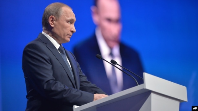 Tổng thống Nga Vladimir Putin phát biểu tại một cuộc họp khu vực của Mặt trận Nhân dân Đoàn kết thân Kremlin ở Stavropol, hôm 25/1.