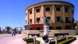 Ish Hotel Vollga, hetim 3 gjykatësve