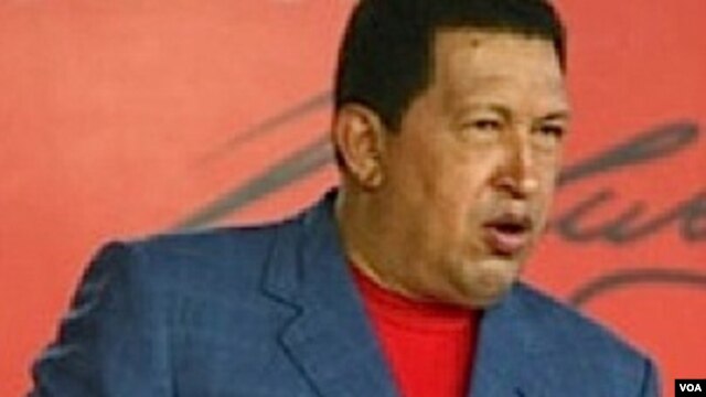 Chávez amenaza a la banca de su país.