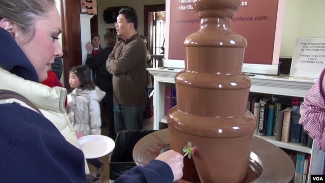 The high temperatures used in making chocolate, like this chocolate fountain, may remove its health benefits.