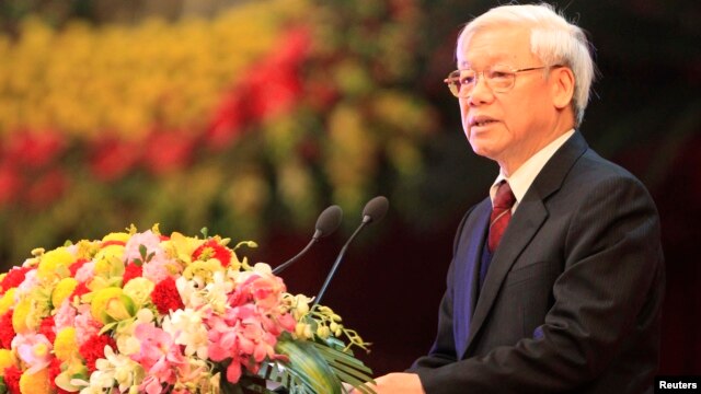 Обама проводит историческую встречу с лидером компартии Вьетнама