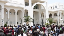Protesters occupy Mali's presidential palace in the capital Bamako, May 21, 2012.