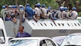 Mapurisa anonzi akanonoka kutora matanho kusvika masoja aisa mutemo mumaoko avo