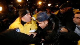 Akuza ndaj këngëtarit Bieber në Kanada
