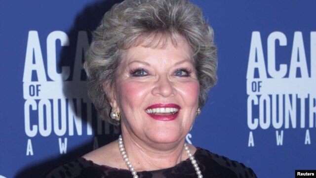 Bà Patti Page (ảnh chụp năm 2001).