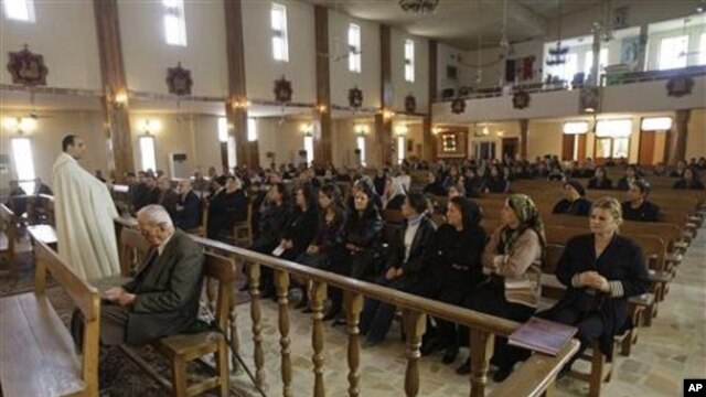 Iraqi Christians attend a mass at St. Joseph's Chaldean Church an Eastern Rite church affiliated with the Roman Catholic Church, in Baghdad, Iraq (File Photo)