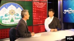 Kunleng host Dorje Tseten interview with Sikyong Lobsang Sangay, prime minister of the Tibetan government-in-exile