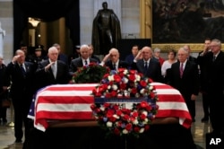 EE.UU. hace una pausa para dar su último adiós al presidente George H.W. Bush