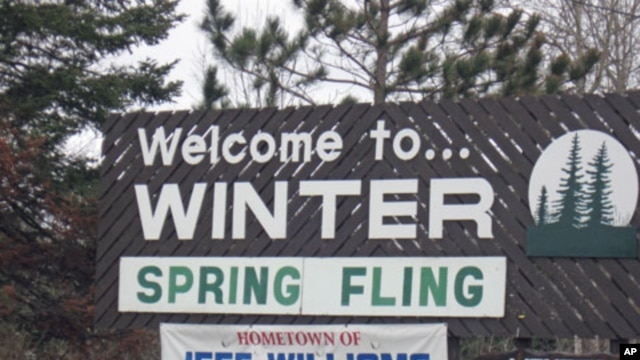 Winter, Wisconsin proudly proclaims astronaut Jeffrey Williams as one of its own