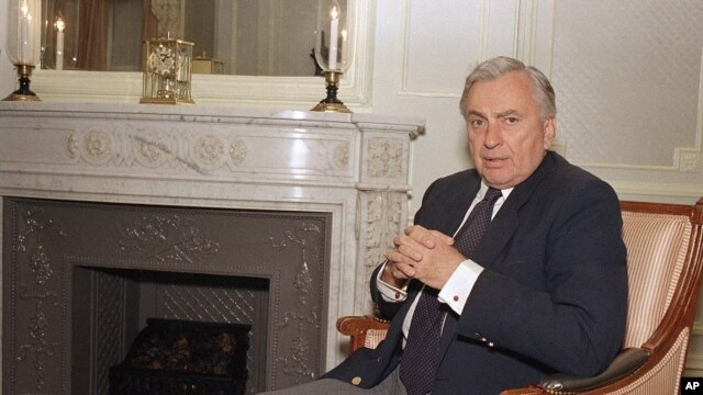 Gore Vidal (1987 File)