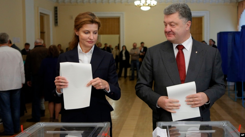 Порошенко заявив про передачу частки в&nbsp;Roshen до&nbsp;«сліпого трасту»