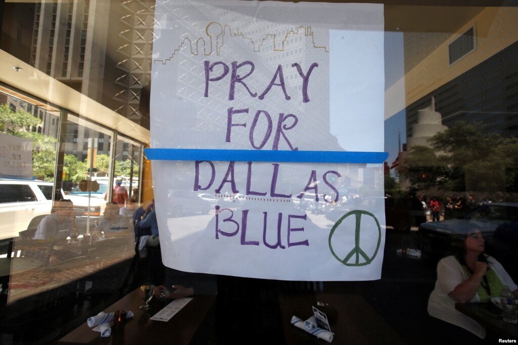 United States gunmen target more police following death of black men United States gunmen target more police following death of black men