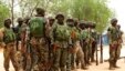 Des soldats prennent part à une parade près de Maiduguri, Nigéria, le 13 mai 2013